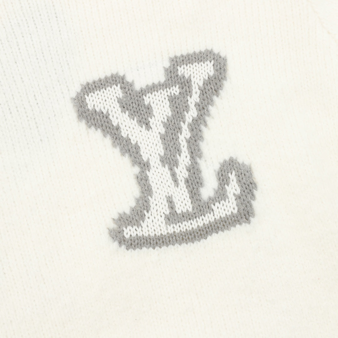 Louis Vuitton LV Logo Crew Neck Knit Sweater Off White